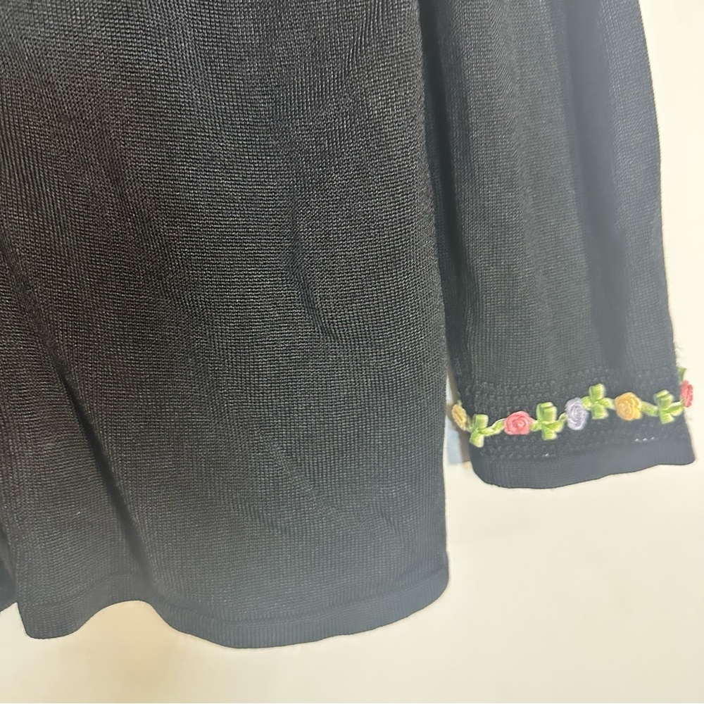 Lilly‎ Black Embroidered Floral Button Front Cardigan Sweater M - Picture 6 of 16